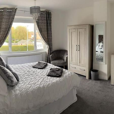 Modern 4 Bedroom House In Weymouth Sunny Corner Bagian luar foto