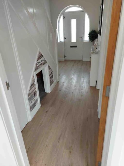 Modern 4 Bedroom House In Weymouth Sunny Corner Bagian luar foto