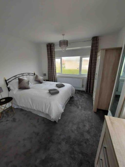 Modern 4 Bedroom House In Weymouth Sunny Corner Bagian luar foto