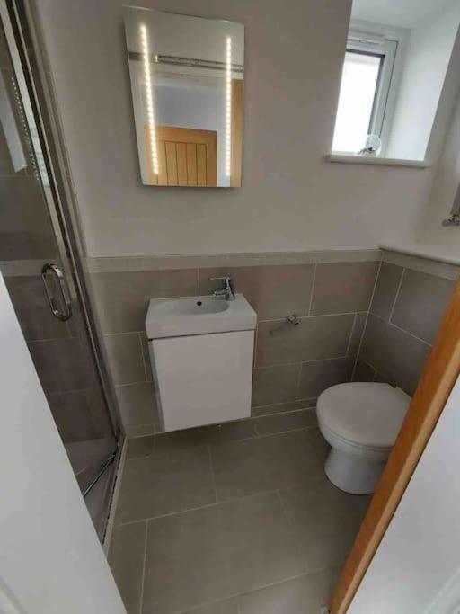 Modern 4 Bedroom House In Weymouth Sunny Corner Bagian luar foto