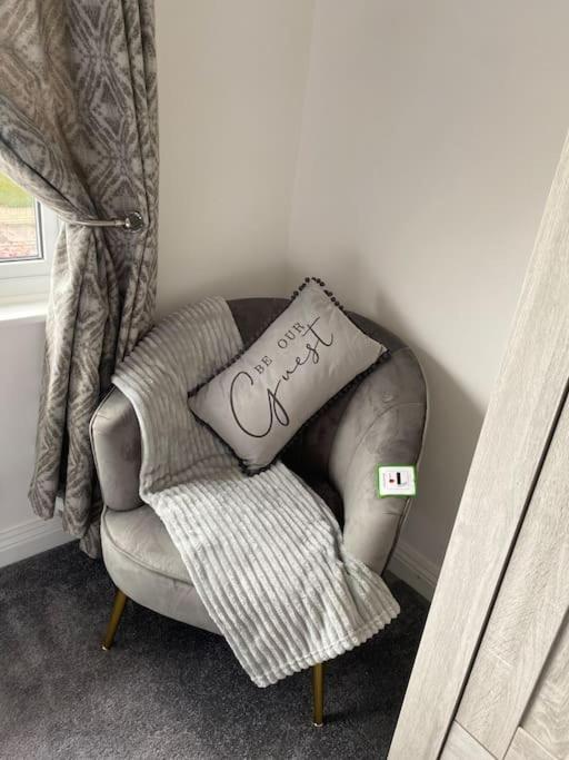 Modern 4 Bedroom House In Weymouth Sunny Corner Bagian luar foto